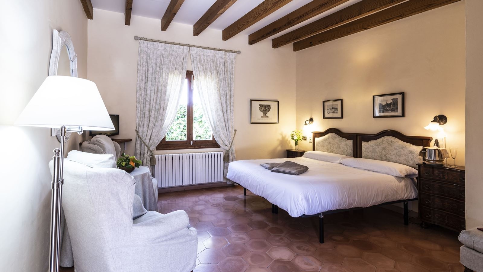 rooms-standard-double-with-terrace