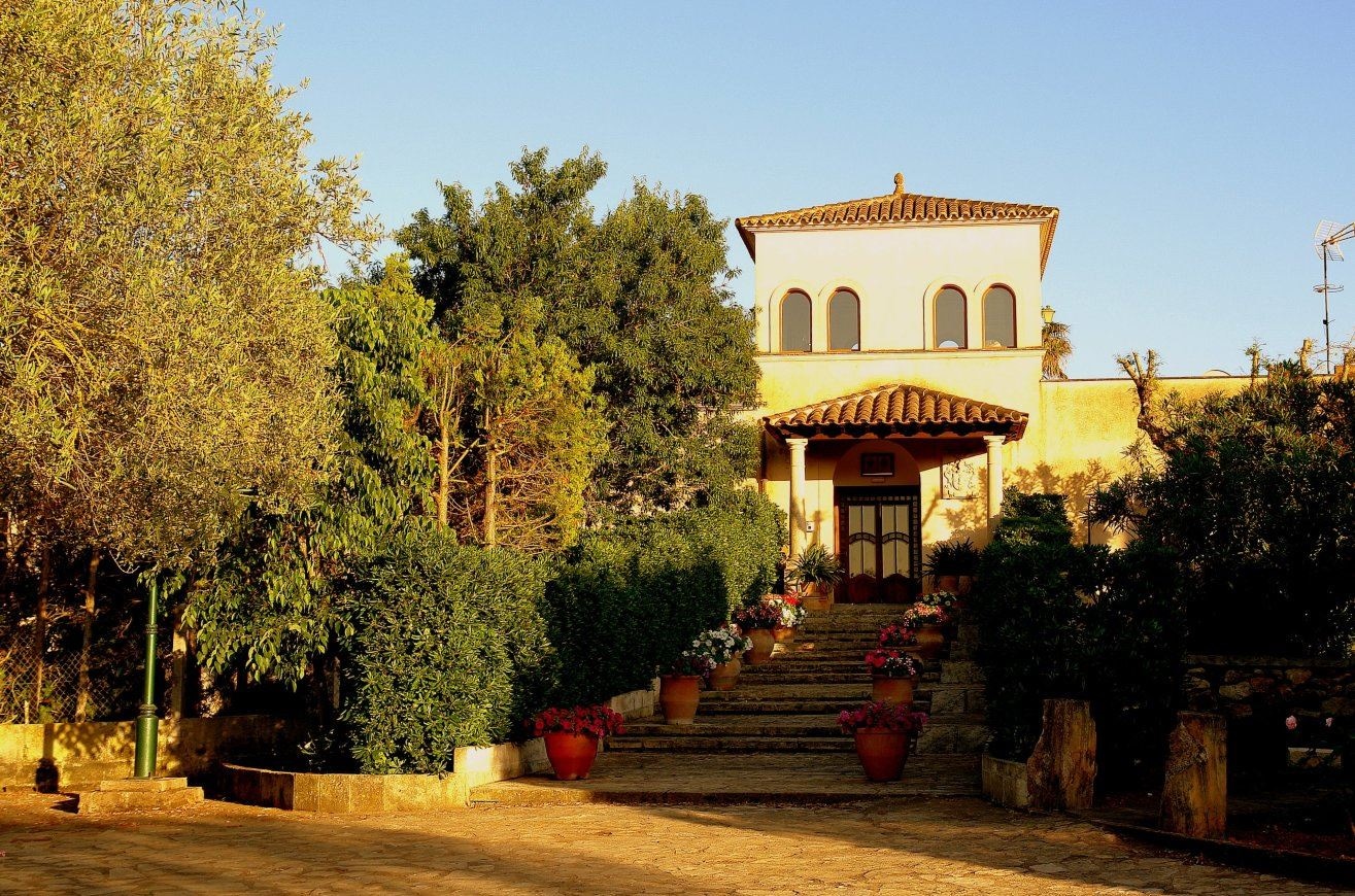 general-main-building