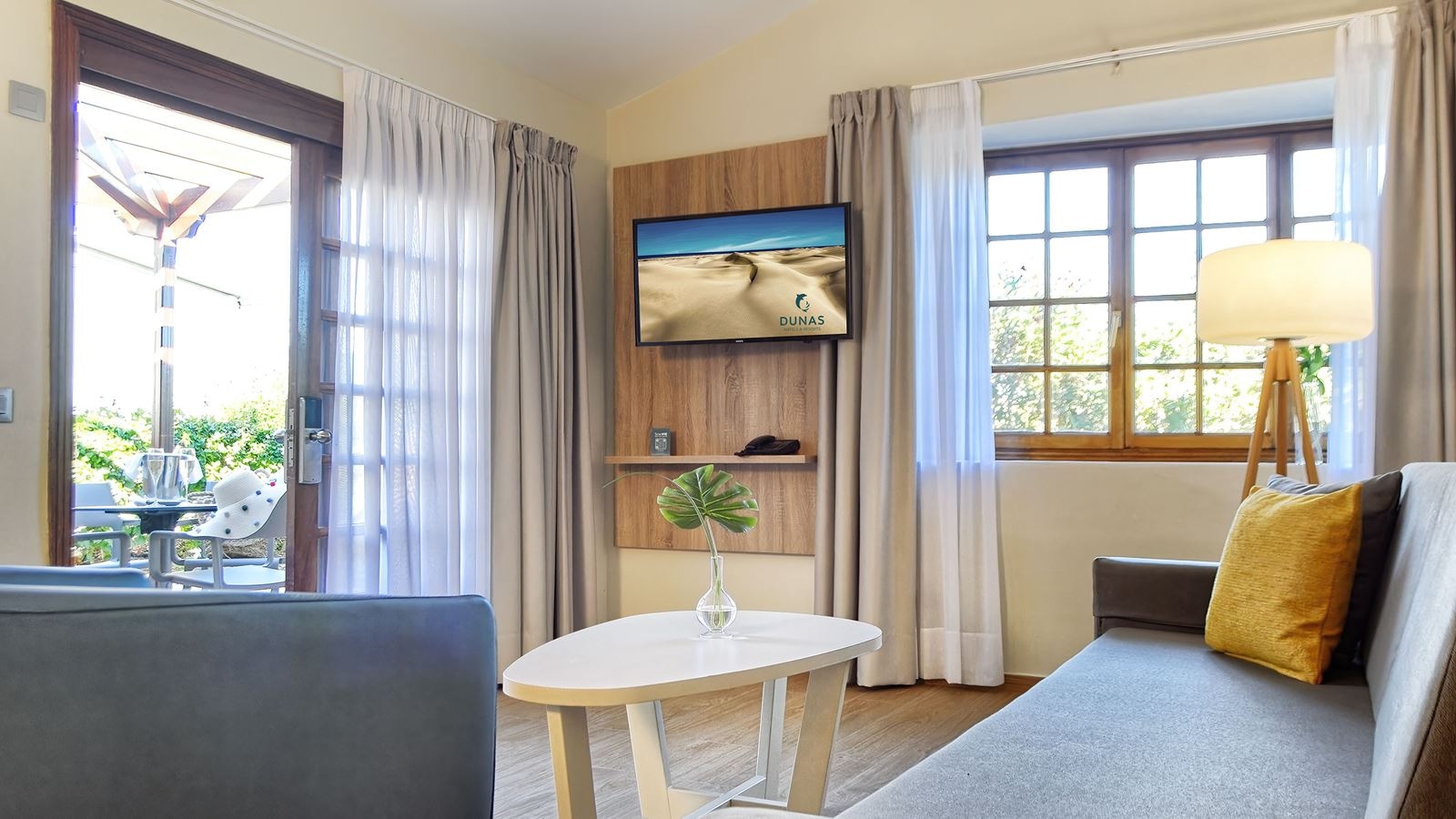 rooms-villa-with-1-bedroom-pool-view-with-terrace