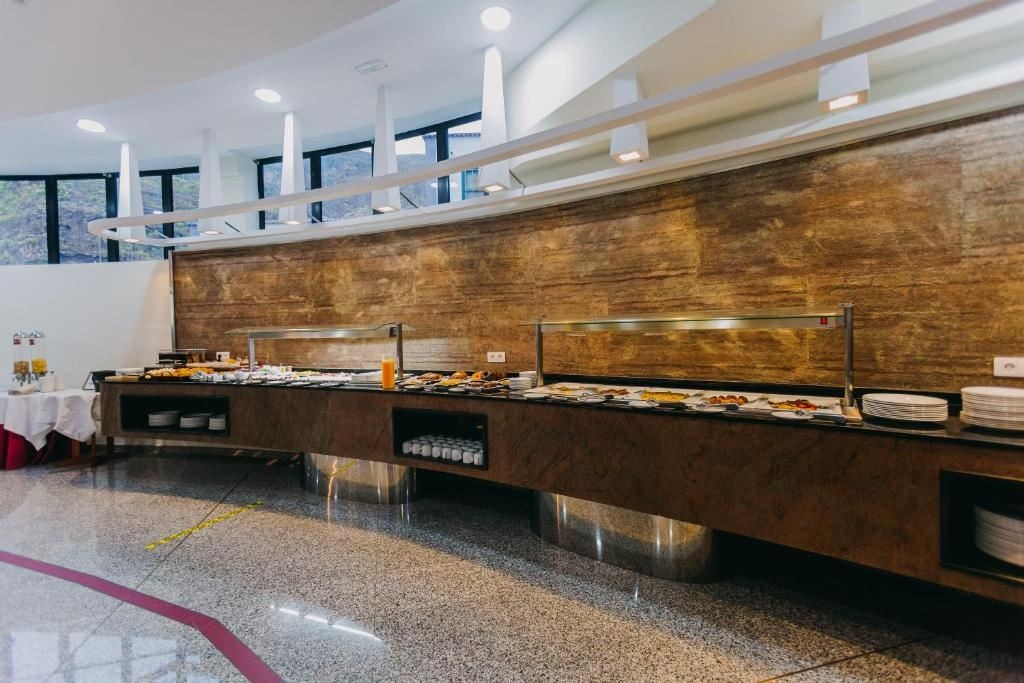 restaurants-restaurant-buffet