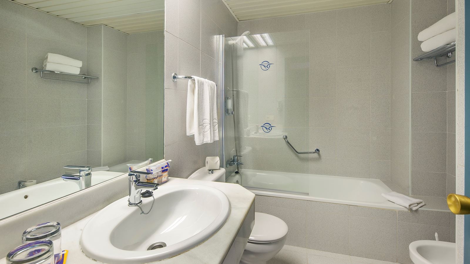 rooms-double-for-single-use