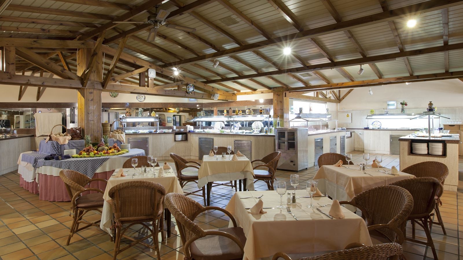 restaurants-restaurant-buffet