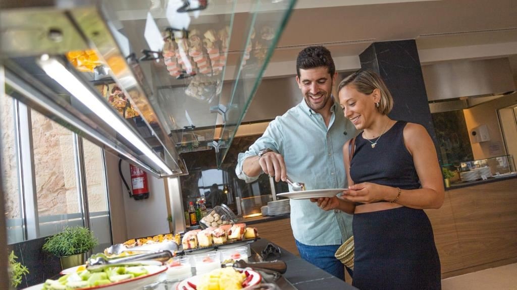 restaurants-restaurant-buffet