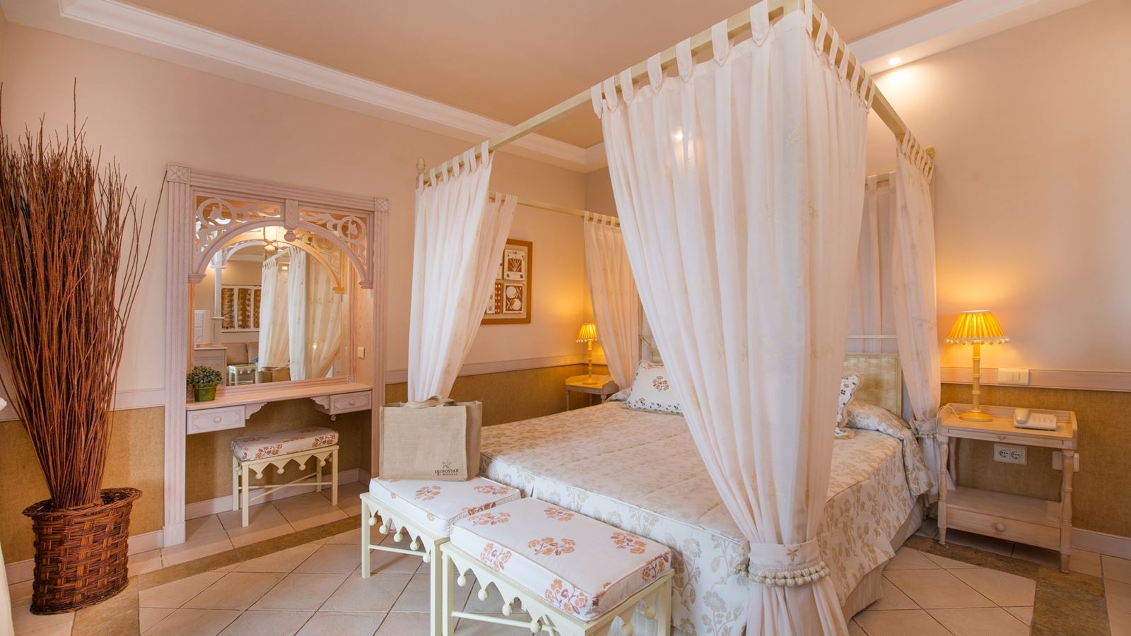 rooms-junior-suite-sea-view-balcony-or-terrace