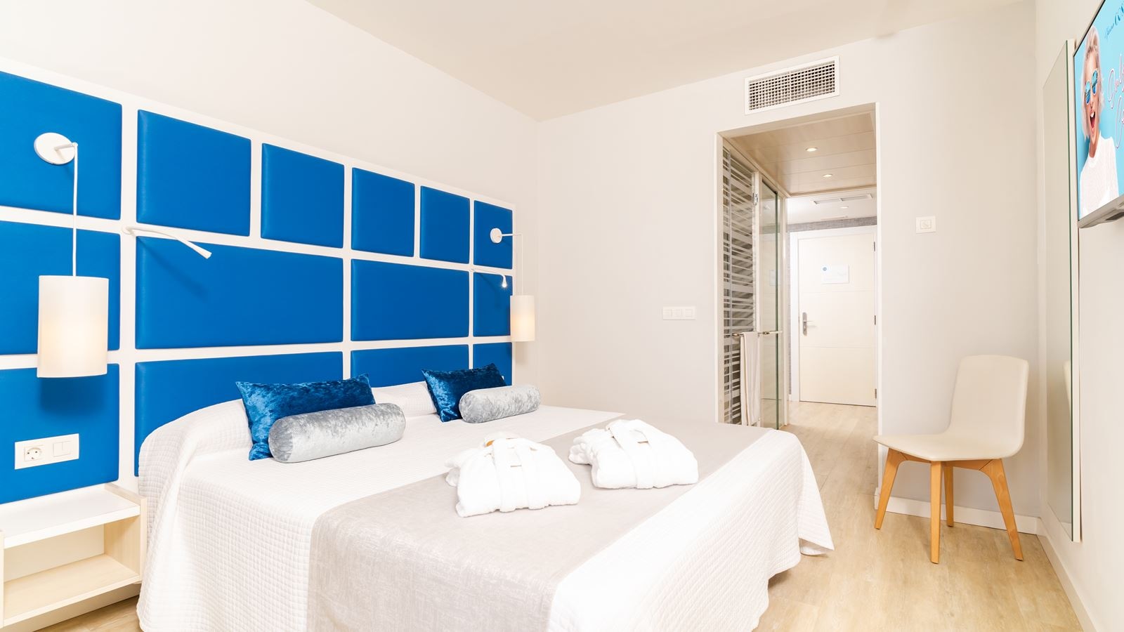 rooms-double-excellence-room-with-panoramic-view-and-side-sea-view-with-balcony-doble-excellence-vista-panoramica