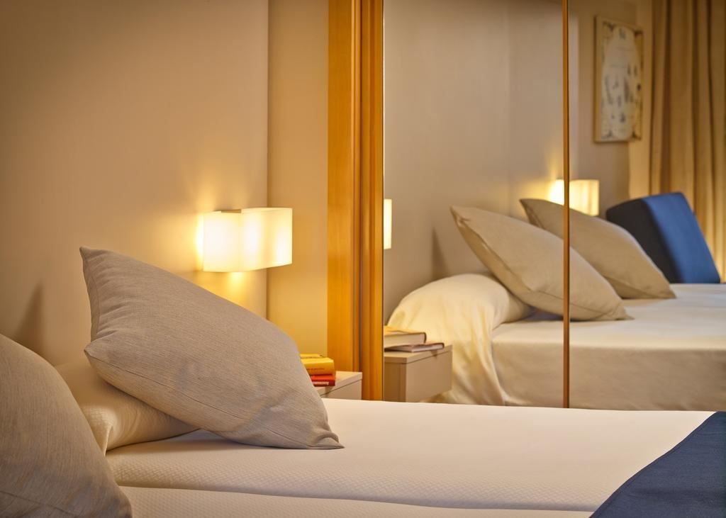 rooms-room-family-pool-view-balcony-or-terrace