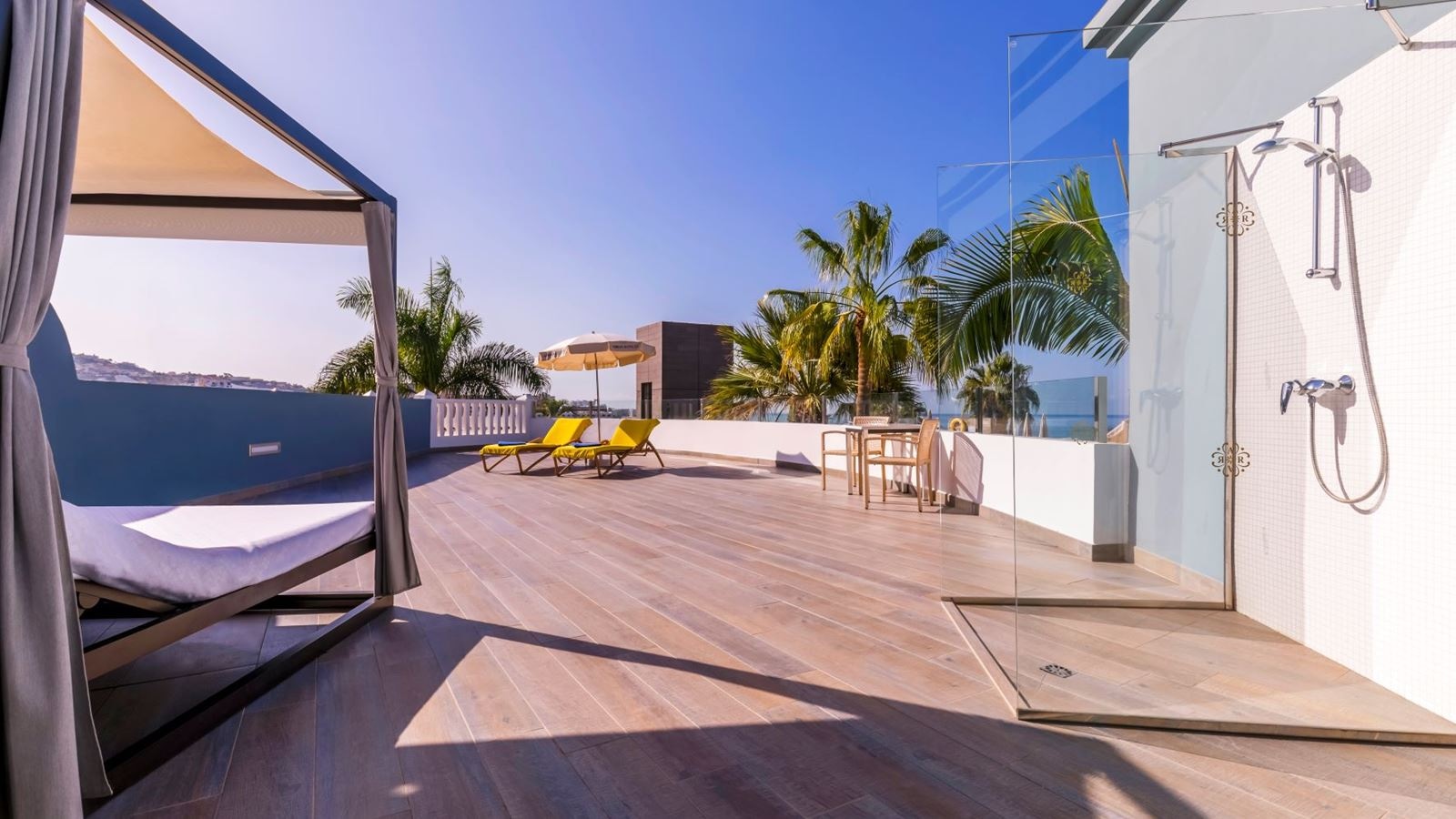 rooms-suite-superior