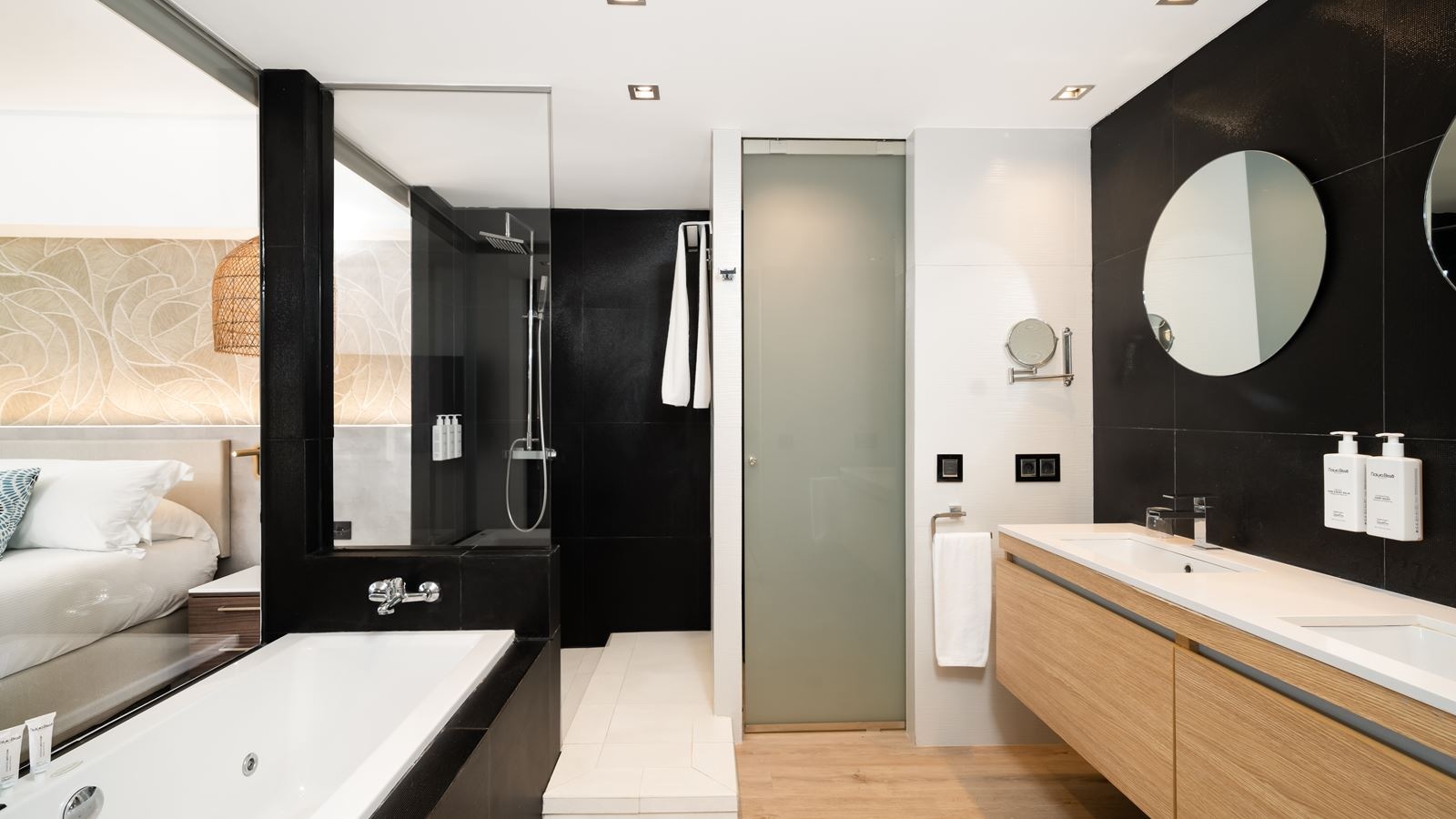 rooms-double-superior-with-plunge-pool-single-use