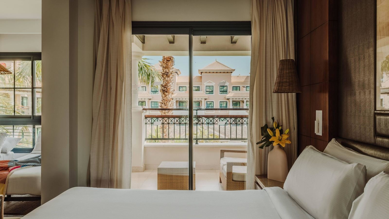 rooms-double-deluxe-family