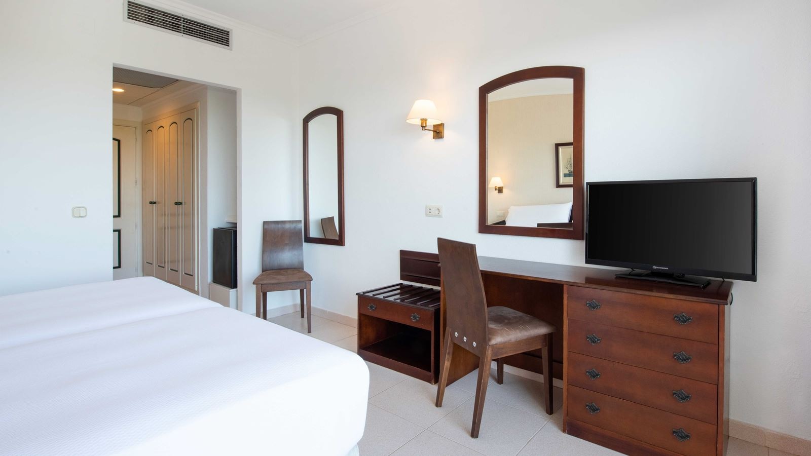 rooms-doble-standard