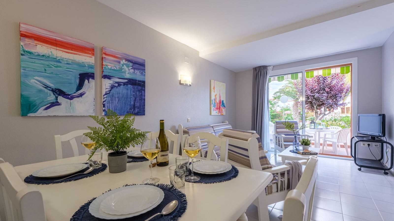 rooms-apartment-24-pax