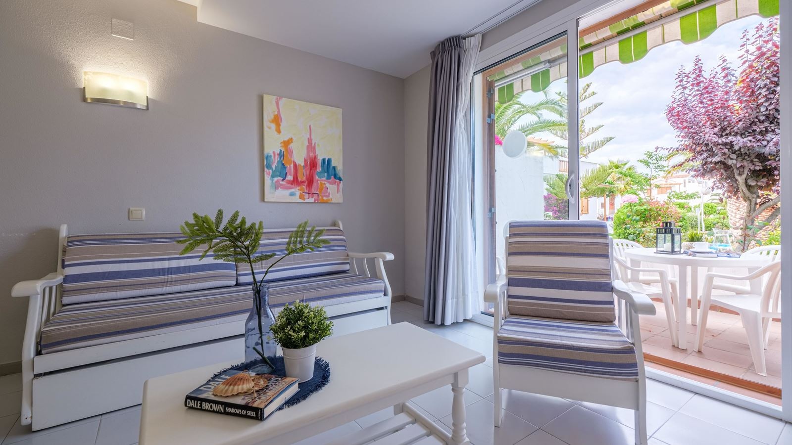 rooms-apartment-24-pax