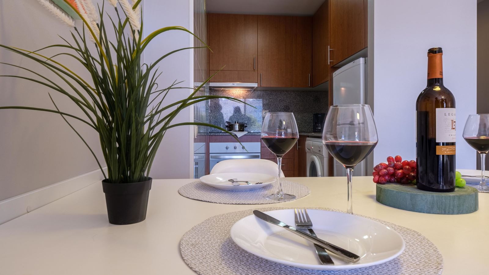 rooms-apartment-24-pax