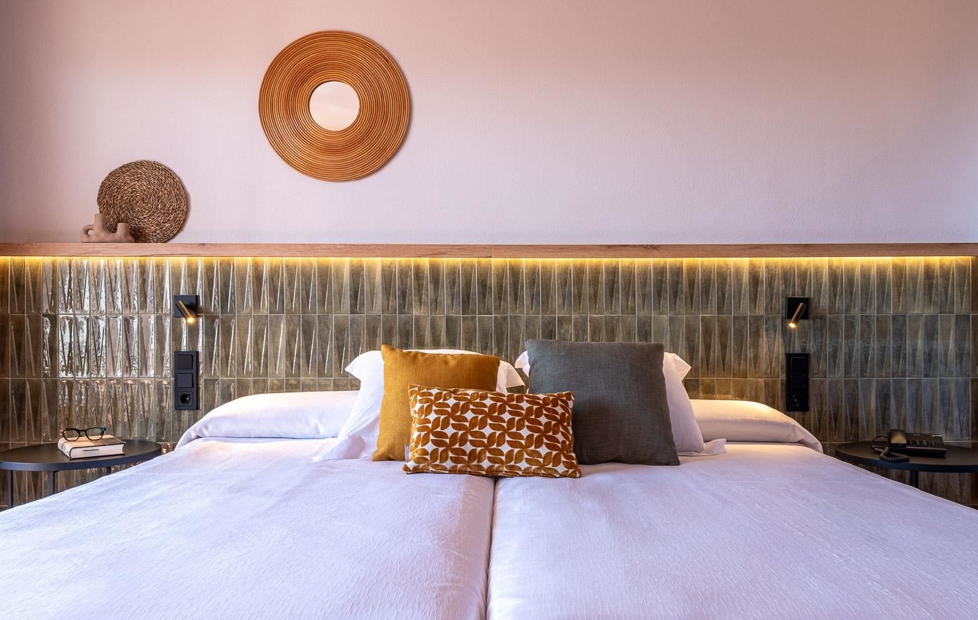 rooms-double-standard-single-use-room