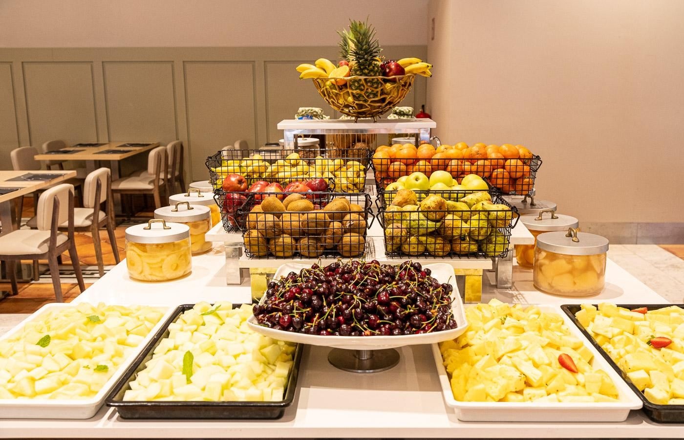 restaurants-restaurant-buffet