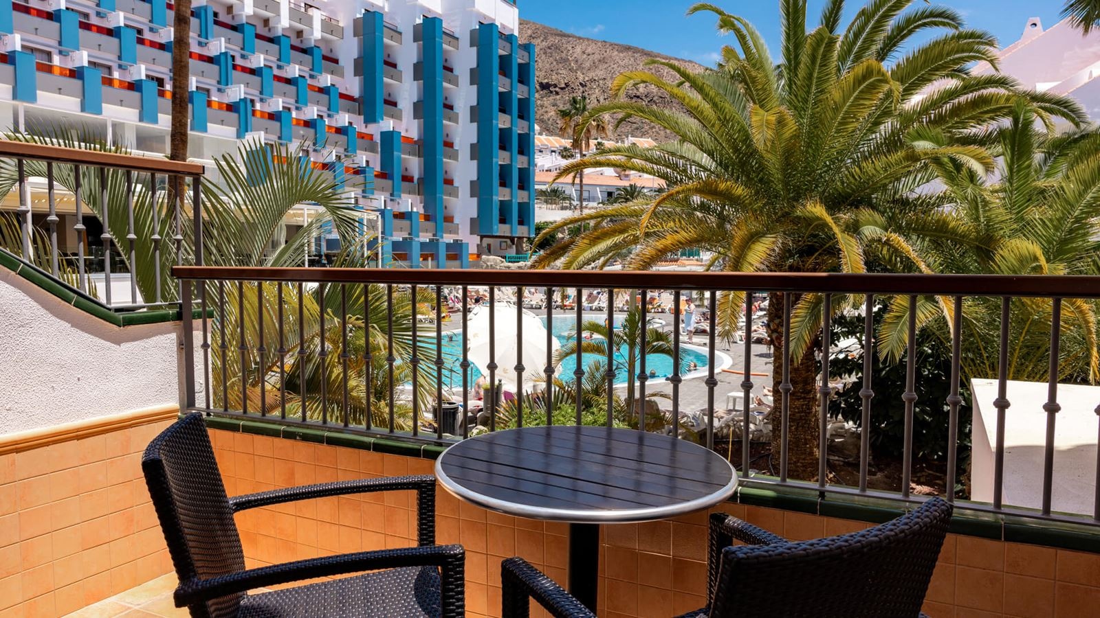 rooms-junior-suite-with-balcony-or-terrace-junior-suite