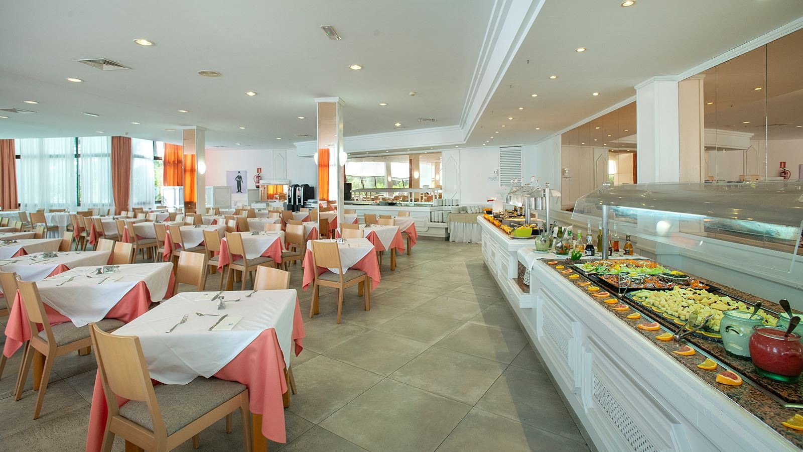 restaurants-restaurant-buffet