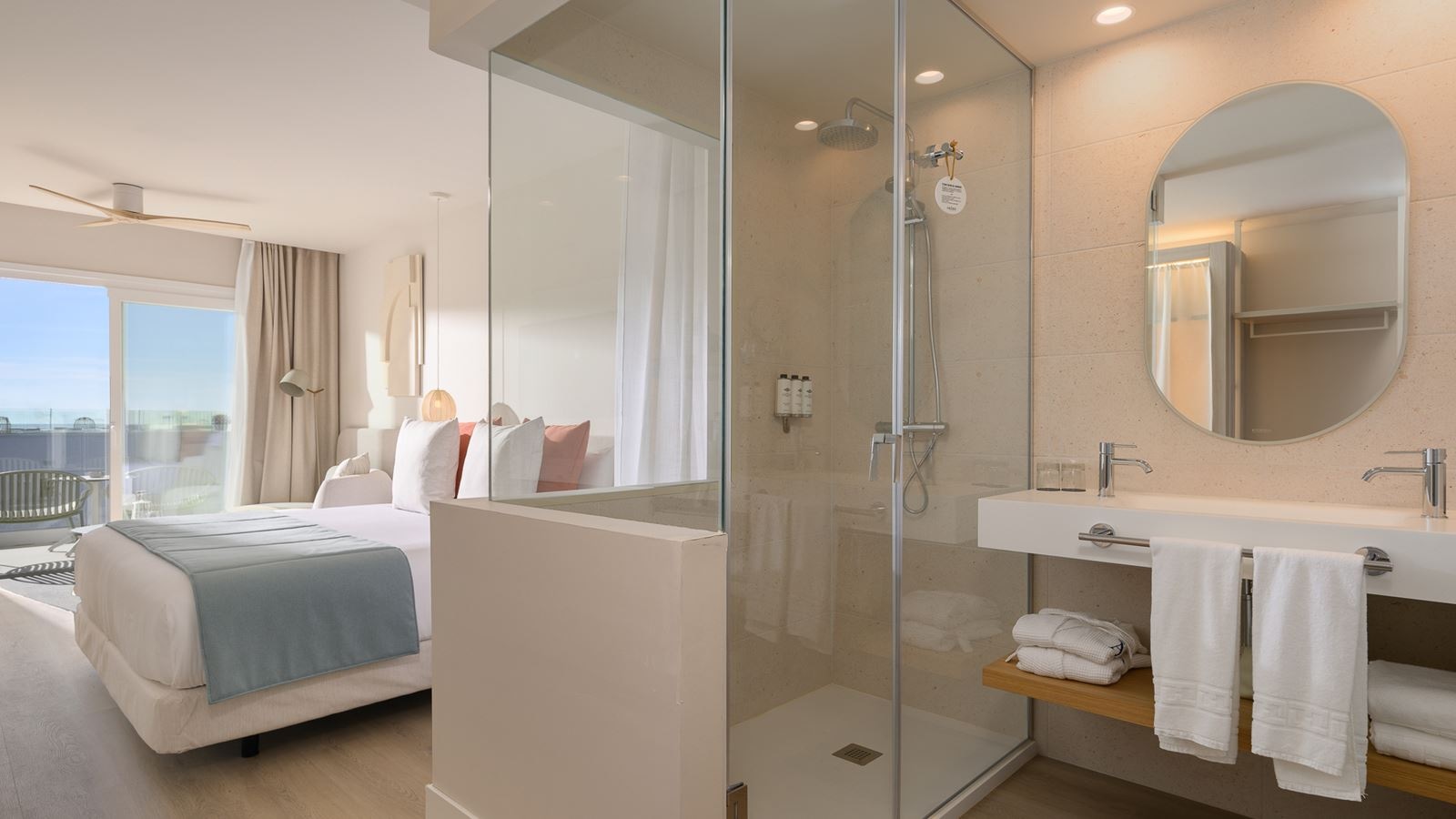 rooms-keep-the-secret-double-partial-sea-view