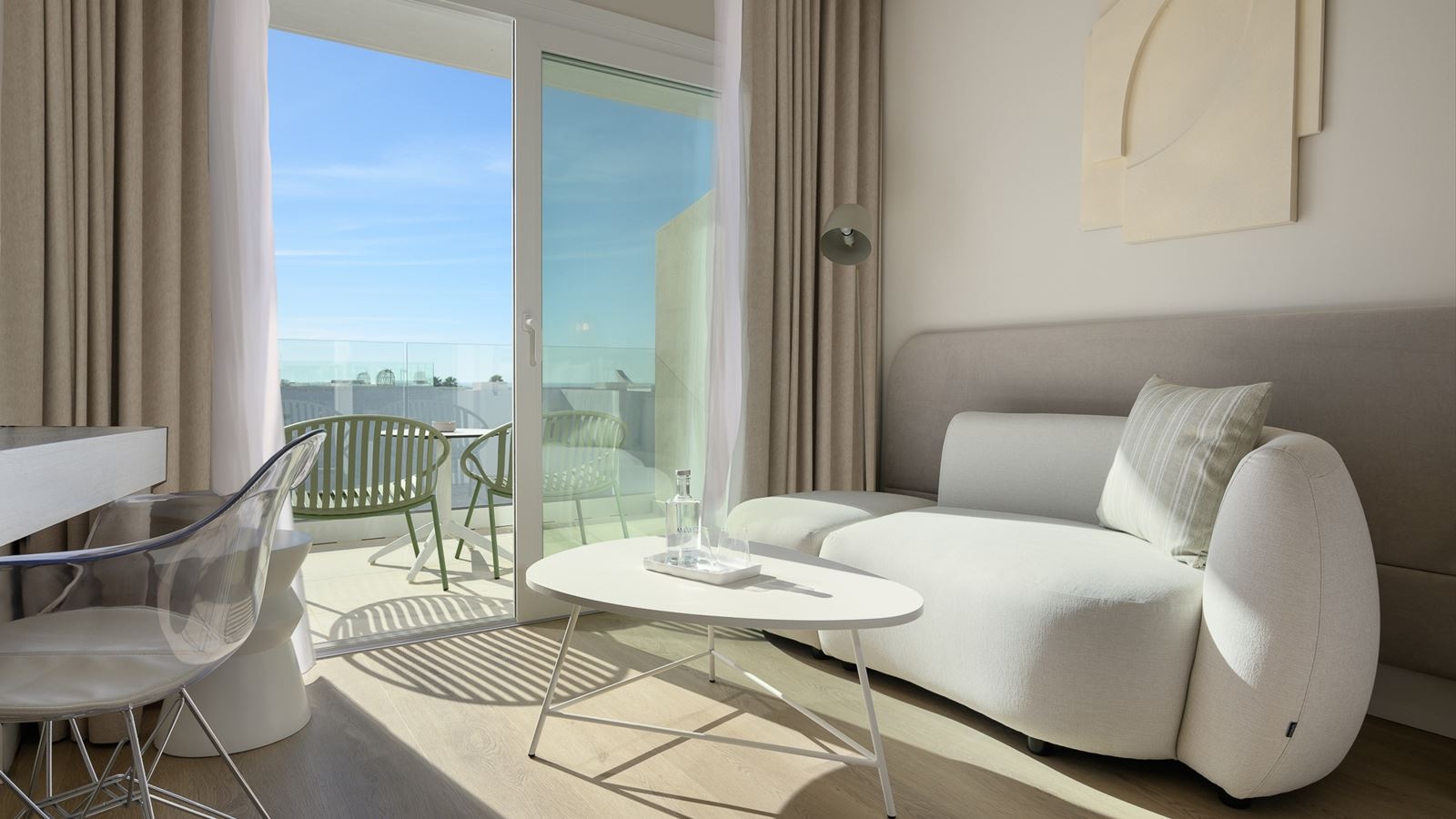 rooms-keep-the-secret-double-partial-sea-view