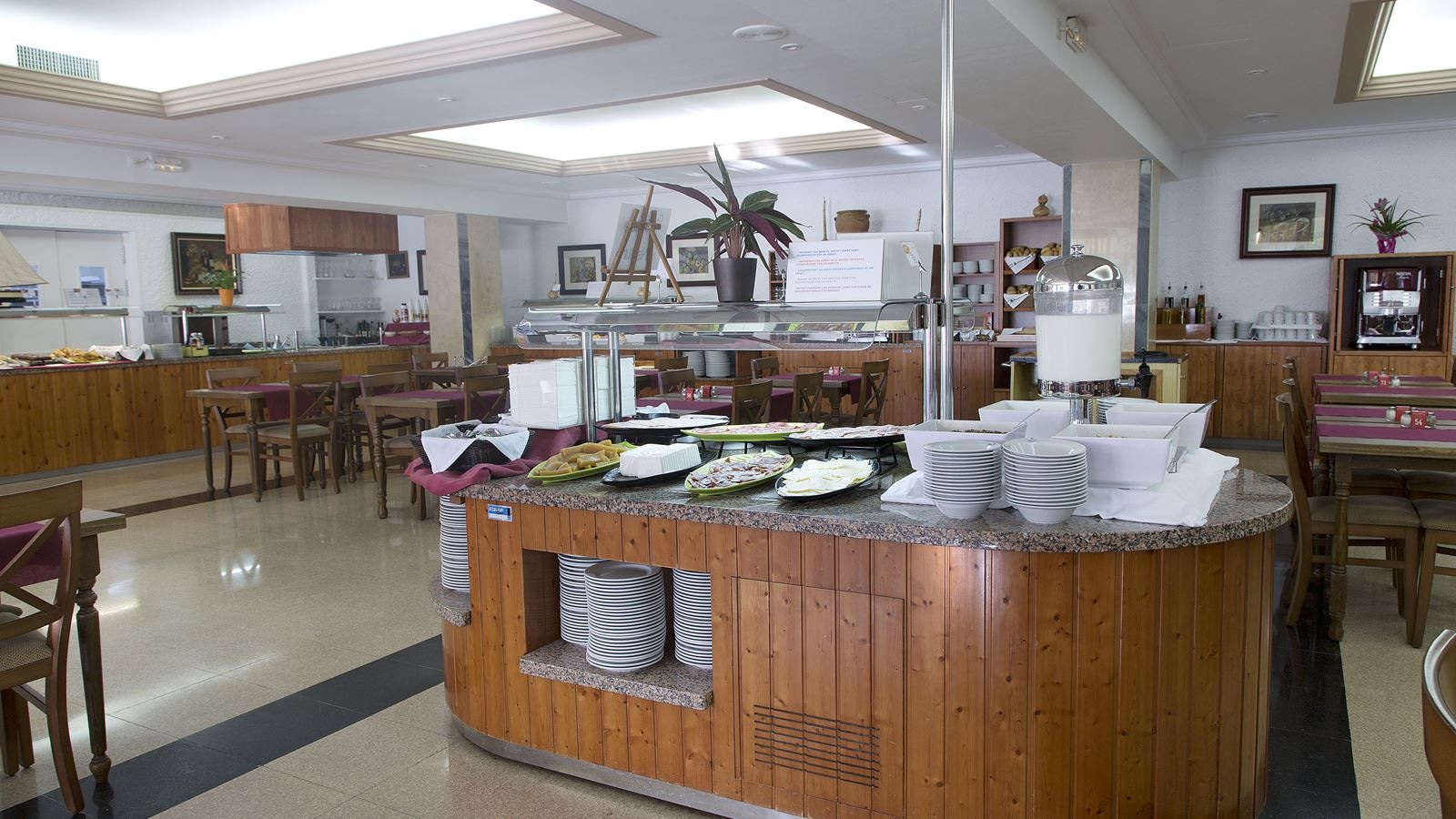 restaurants-restaurant