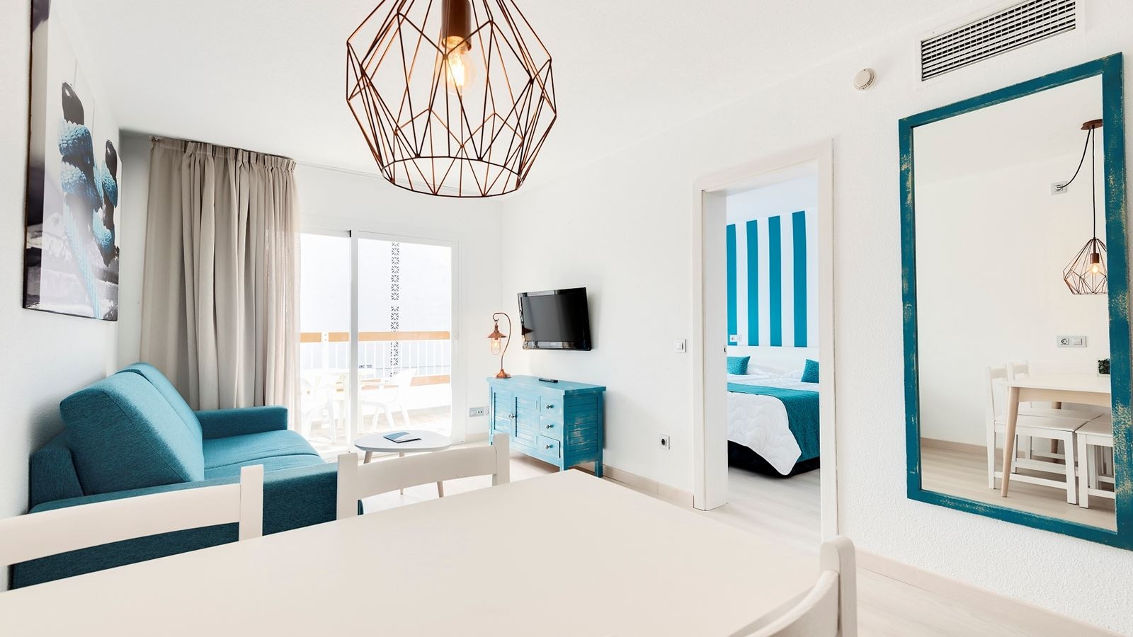 rooms-apartment-balcony-or-terrace