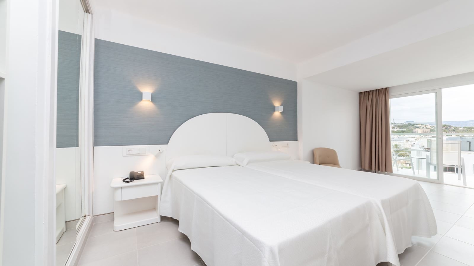 rooms-comfort-side-sea-view