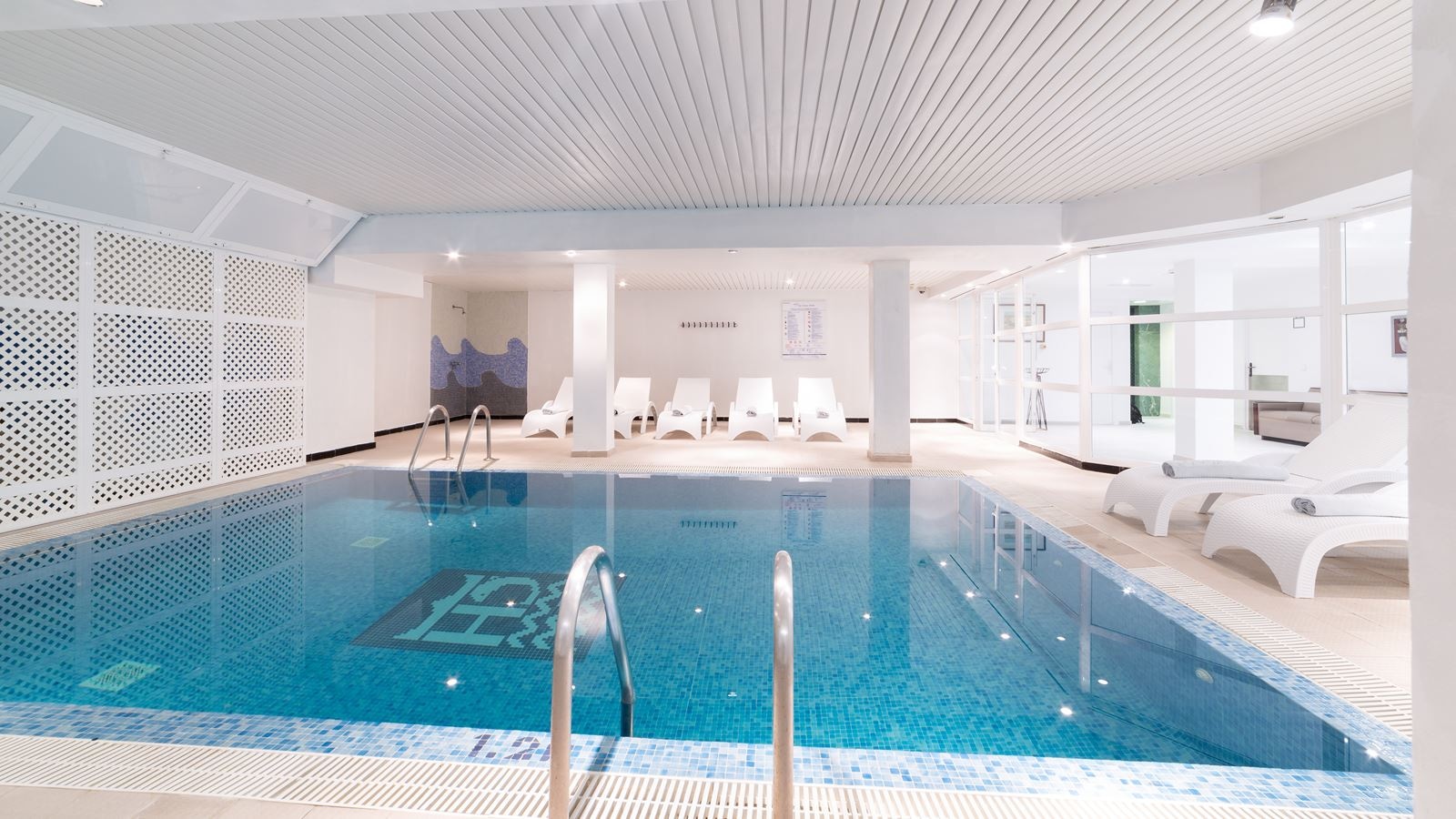 pools-indoor-pool