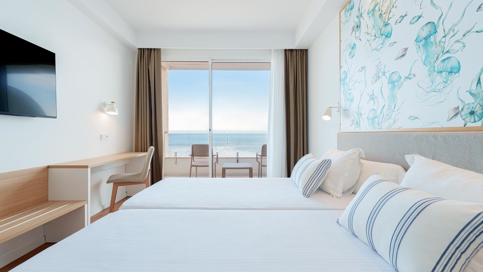 rooms-double-seaview-balcony-or-terrace