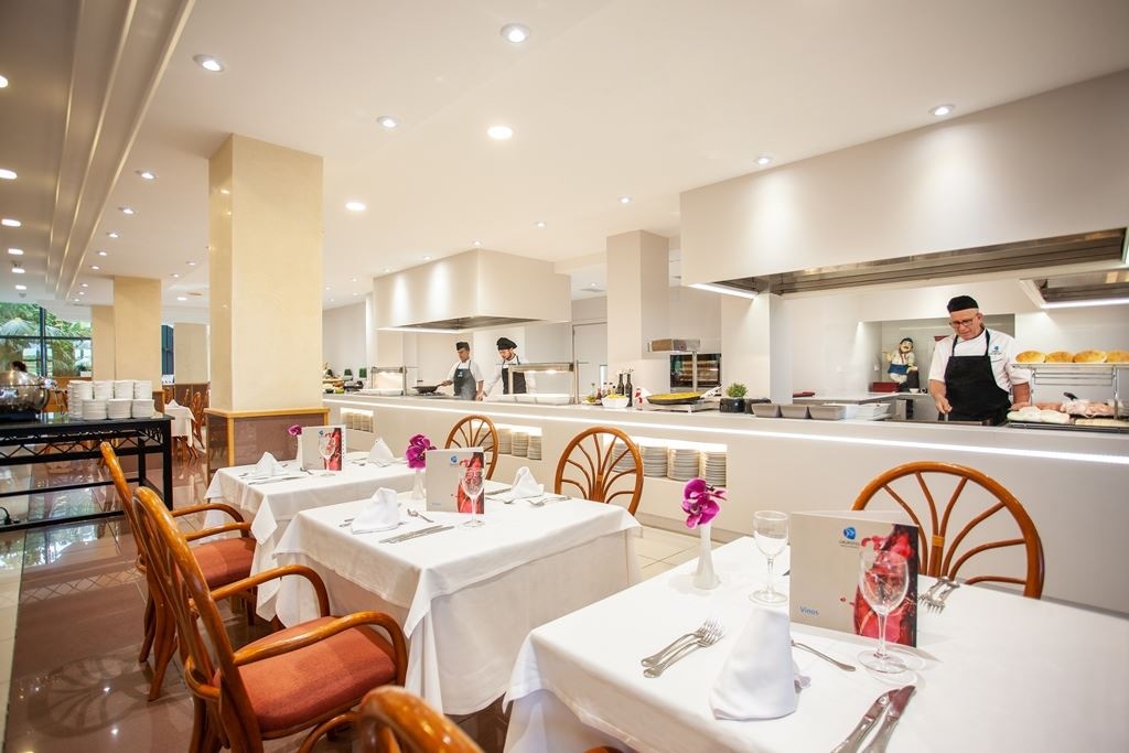 restaurants-restaurants