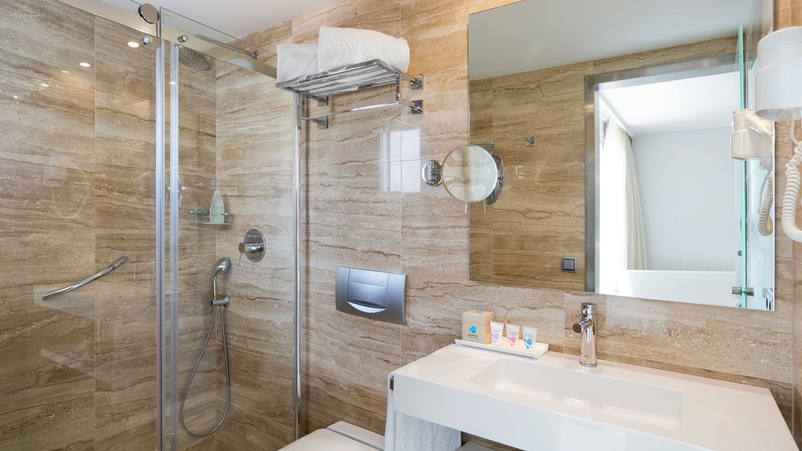 rooms-double-standard-room-balcony-or-terrace