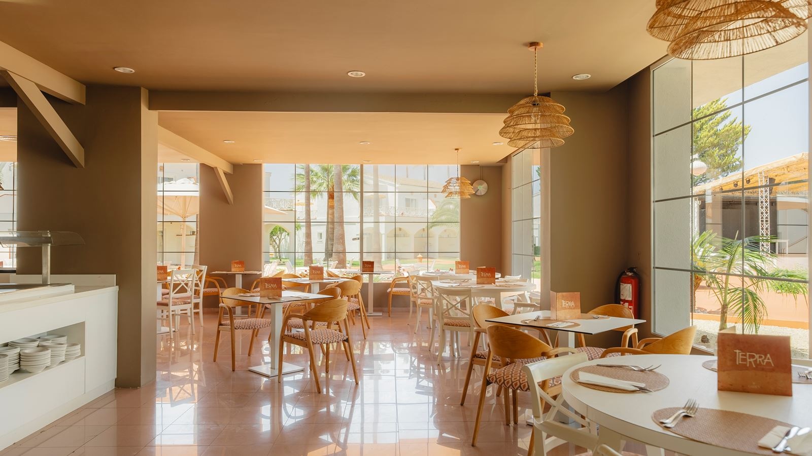 restaurants-buffet-restaurant