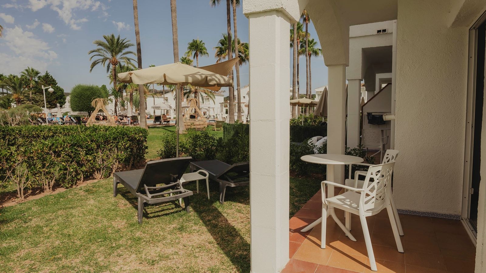 rooms-room-superior-premium-private-garden