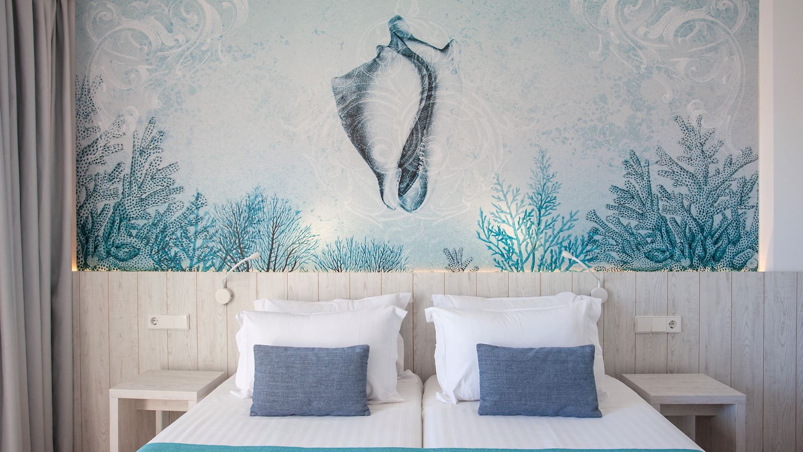 rooms-doble-standard-action-balcony-or-terrace