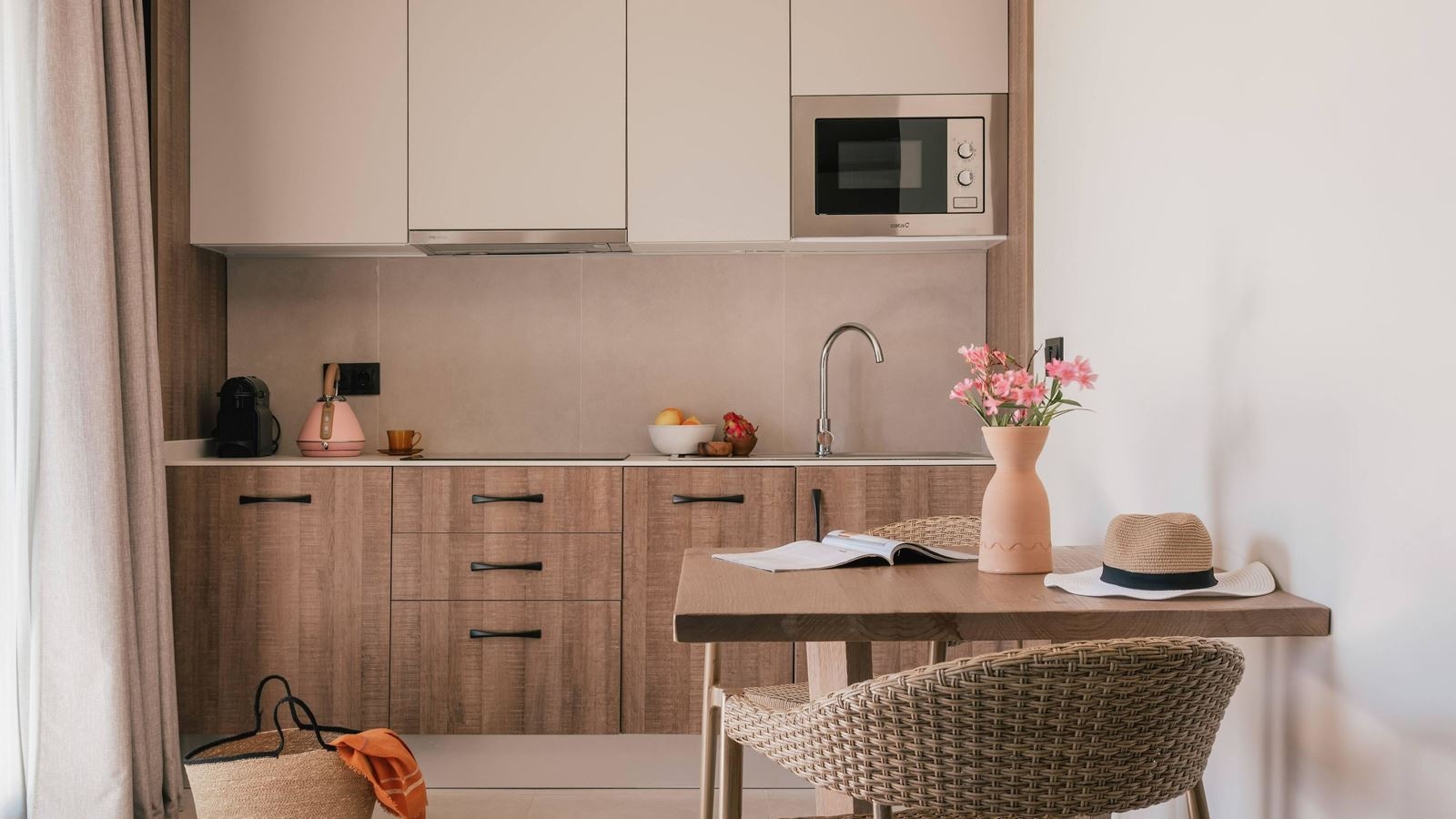 rooms-suite-zel-garden-view-with-kitchen