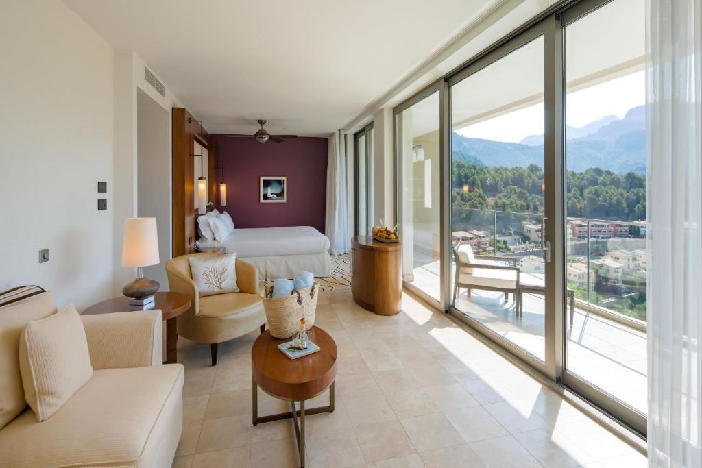 rooms-junior-suite-mountain-view