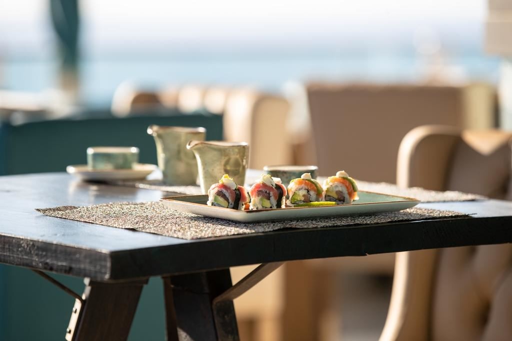 restaurants-sunset-sushi-lounge