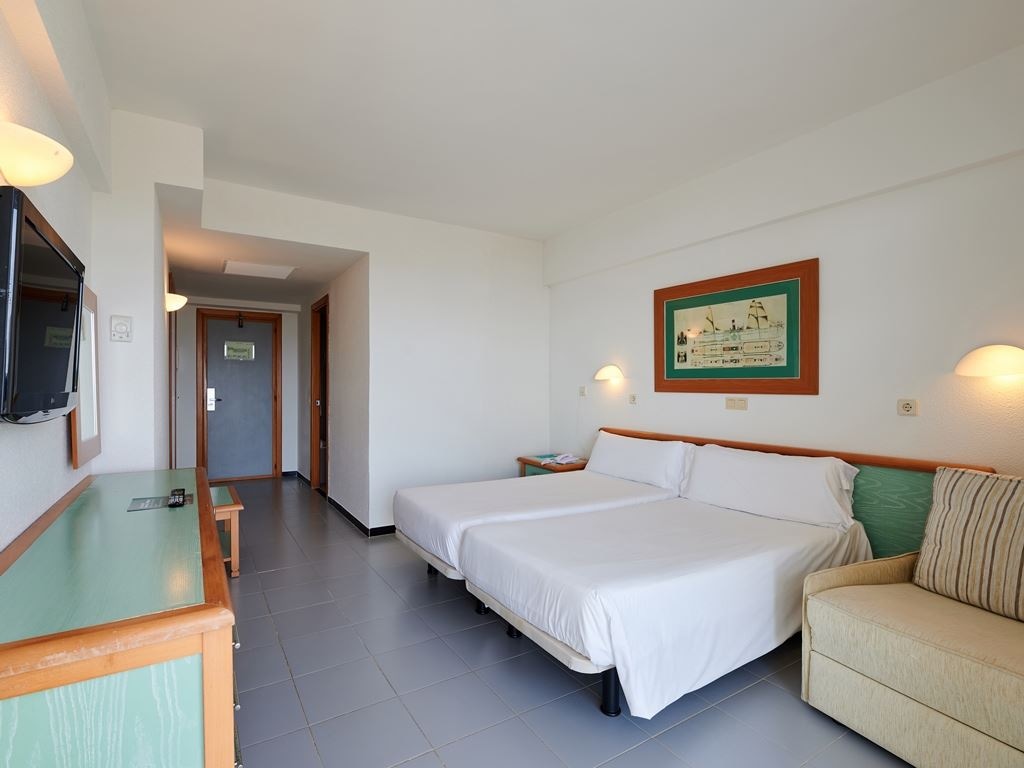 rooms-room-double-garden-view-balcony-or-terrace