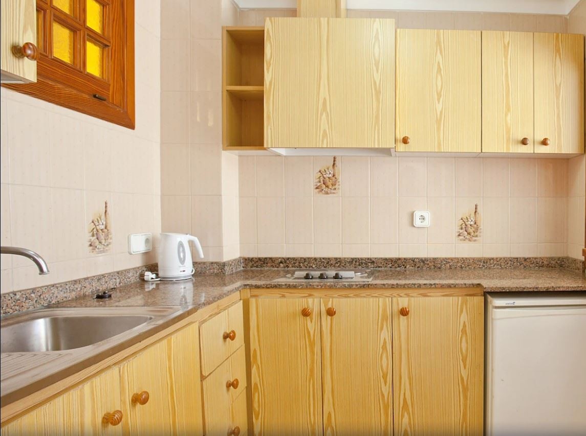 rooms-2-bedrfamily-apartment-sideseaview-bunkbeds-balcony-or-terrace