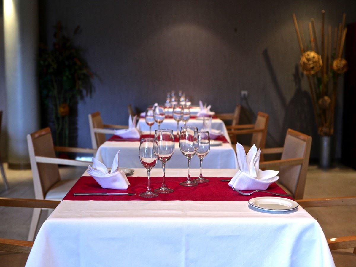 restaurants-restaurants