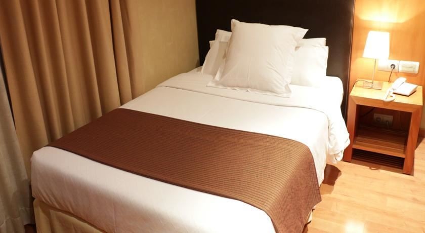 rooms-triple-standard