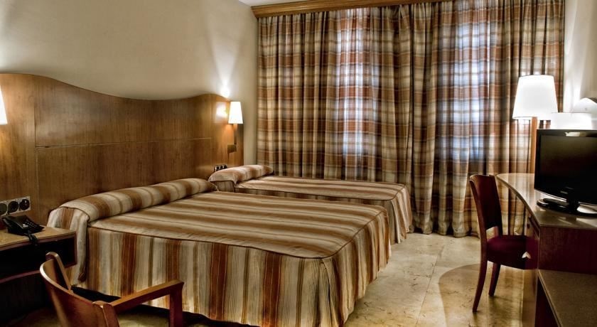 rooms-triple-standard