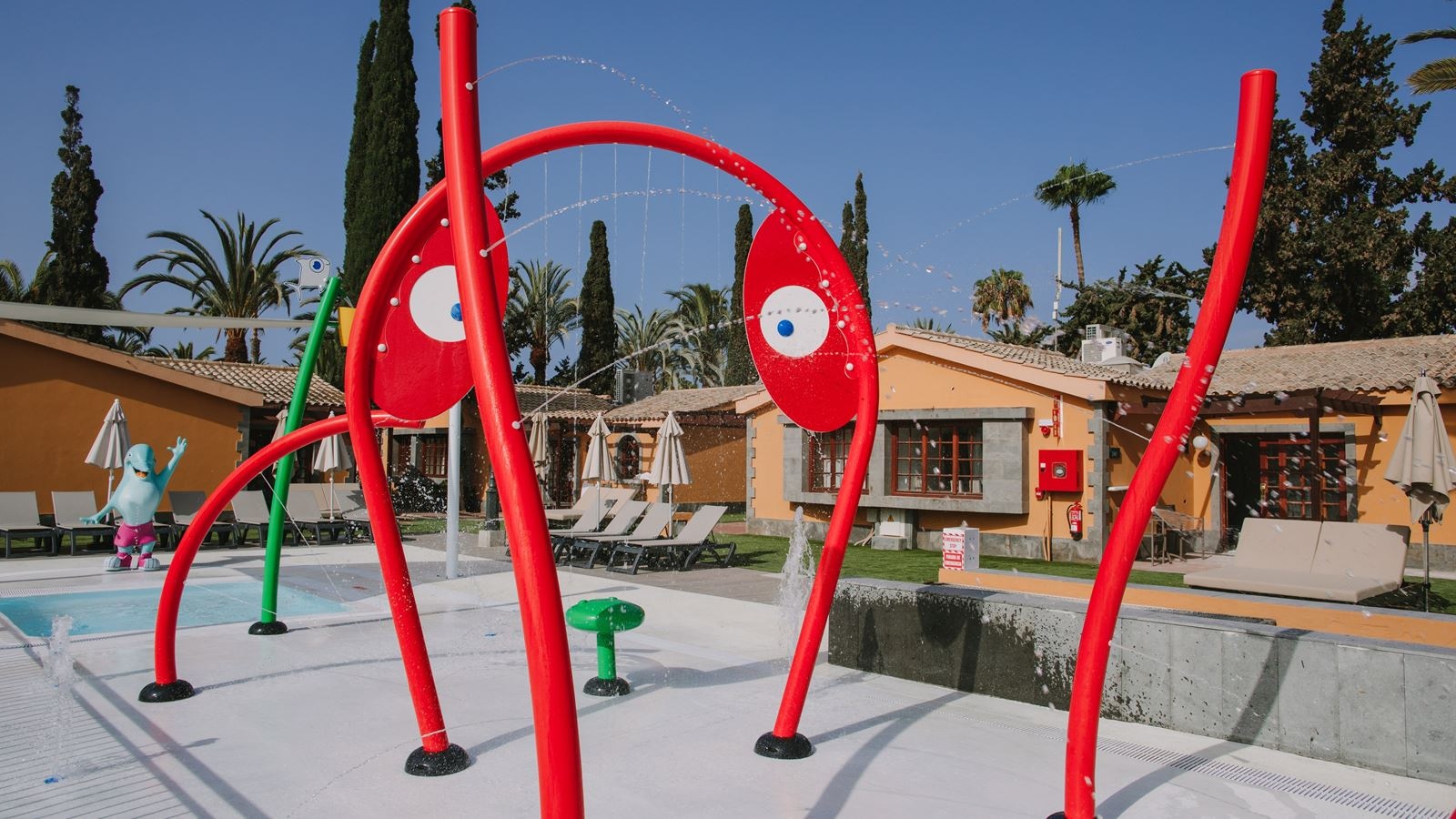 pools-outdoor-childrens-pool