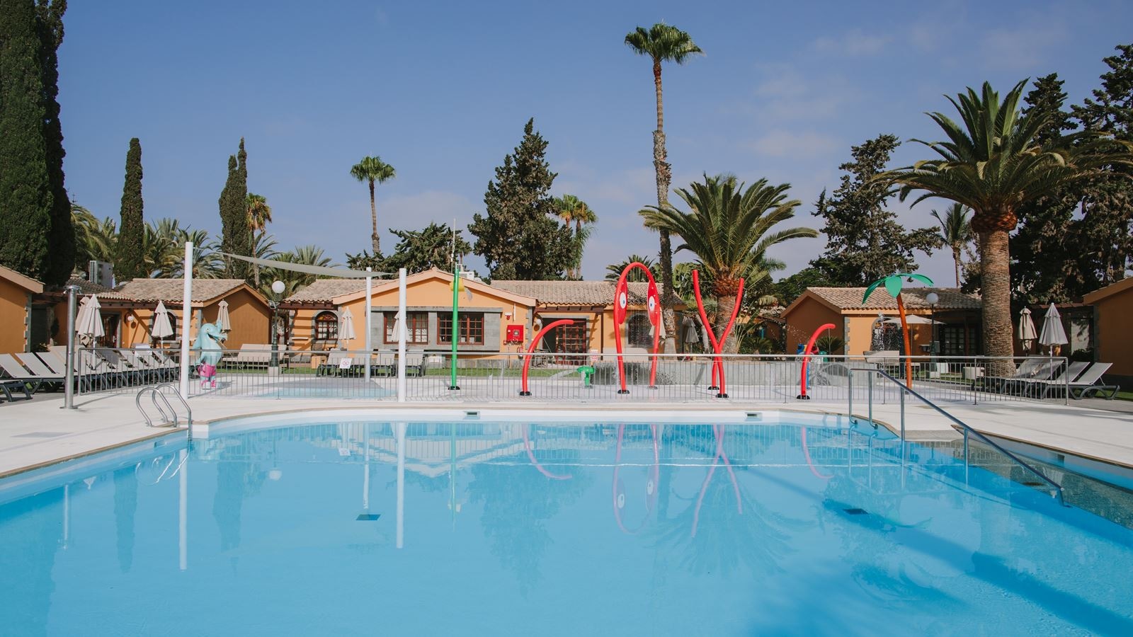 pools-outdoor-childrens-pool