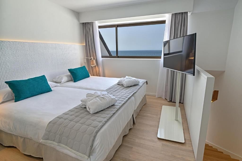 rooms-suite-duplex-premium-sea-view-with-balcony