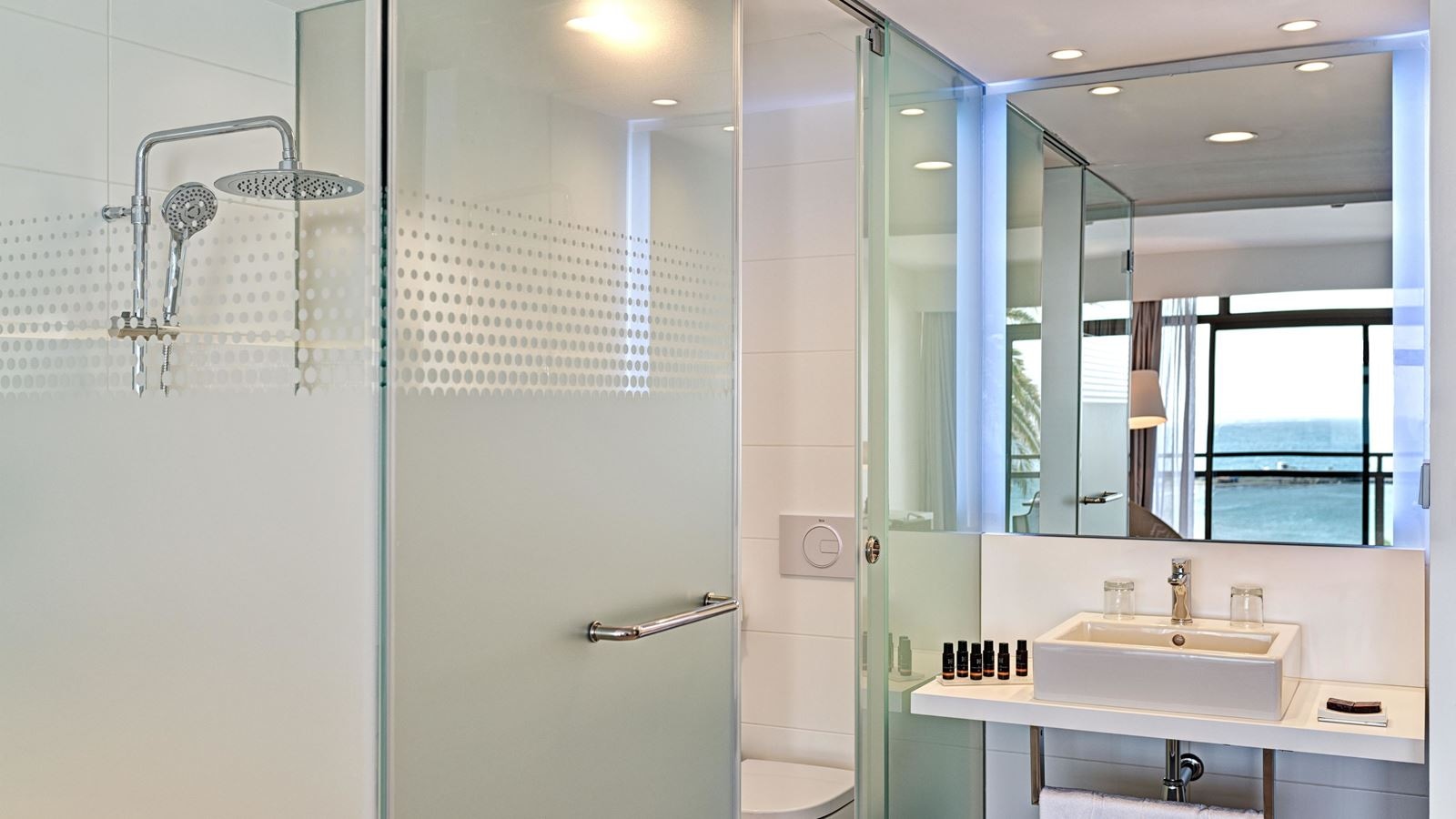 rooms-double-sea-view-premium-with-balcony