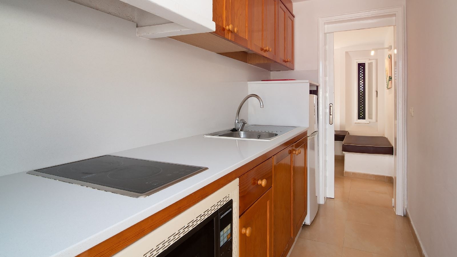 rooms-one-bedroom-bungalow-balcony-or-terrace