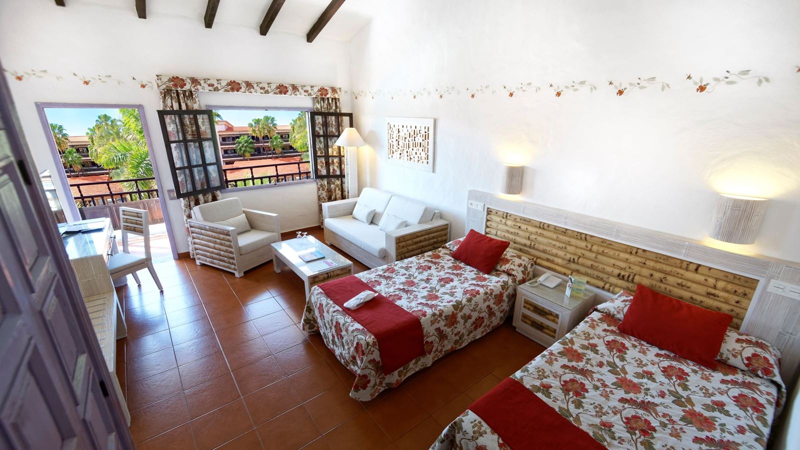 rooms-double-room-with-balcony-or-terrace