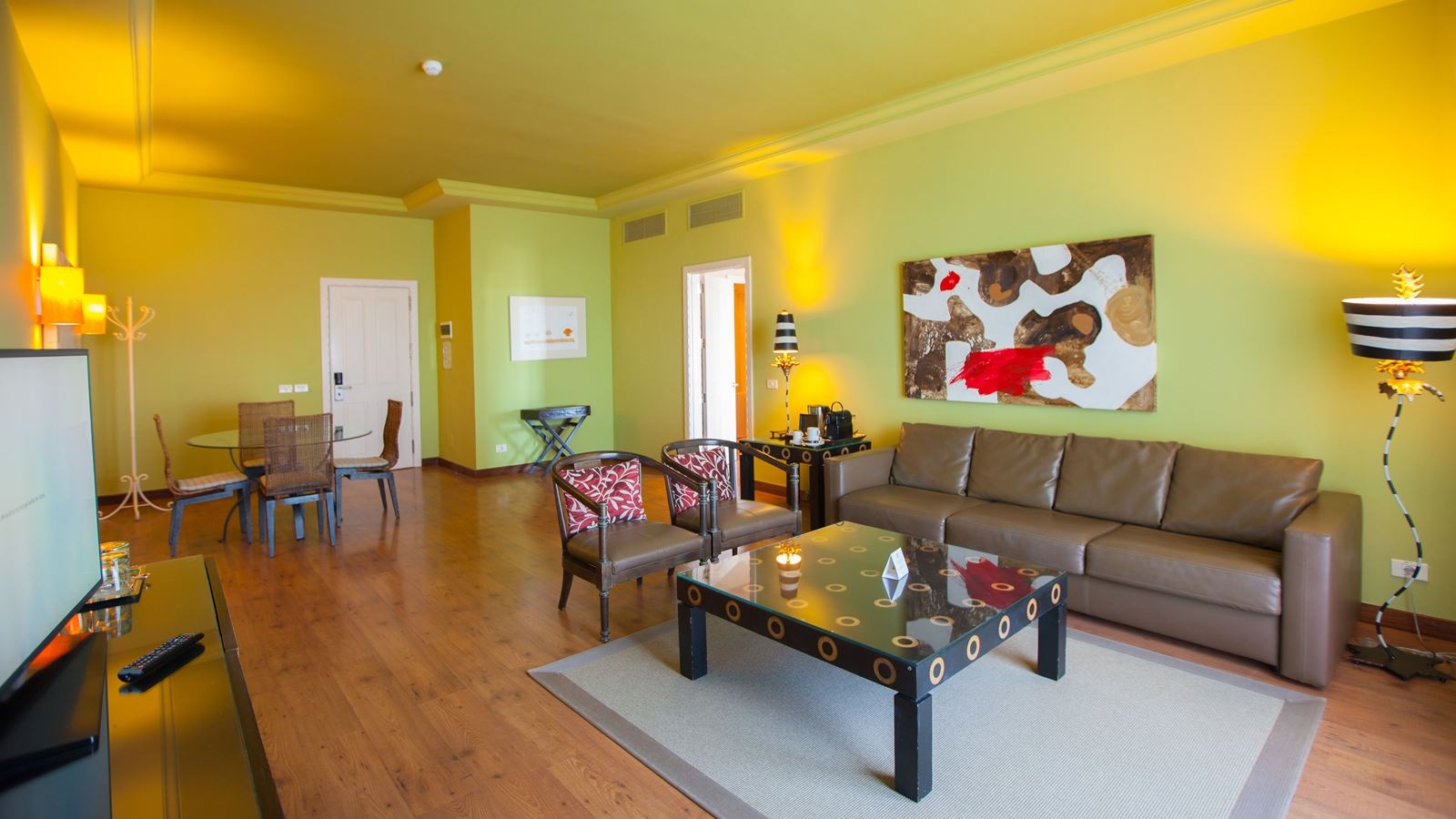 rooms-senior-suite-terrace-unique