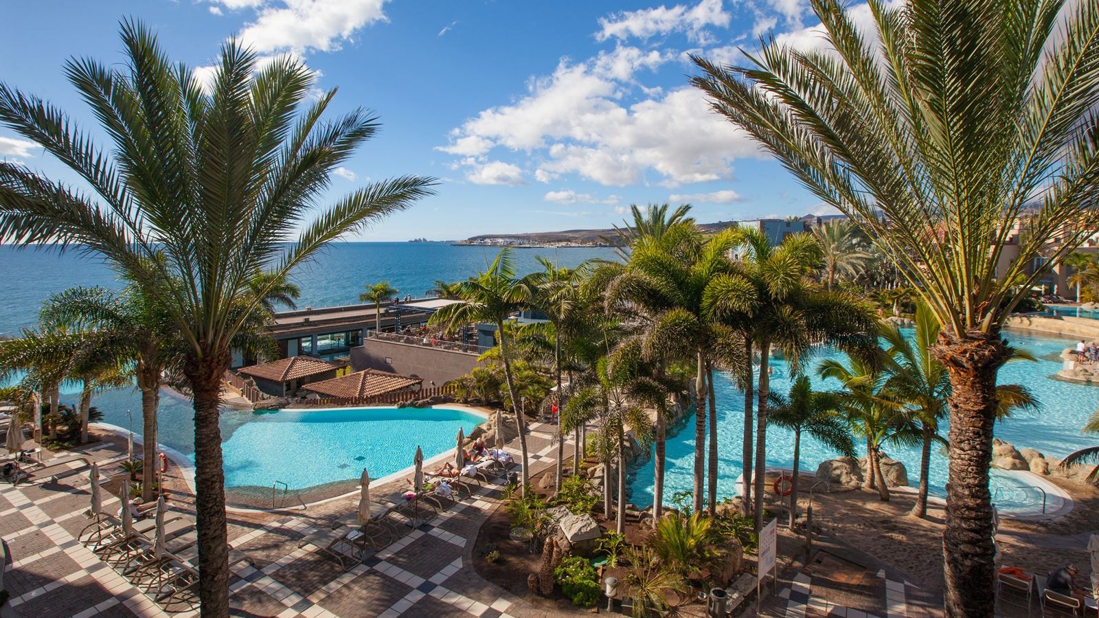 rooms-junior-suite-terrace-unique