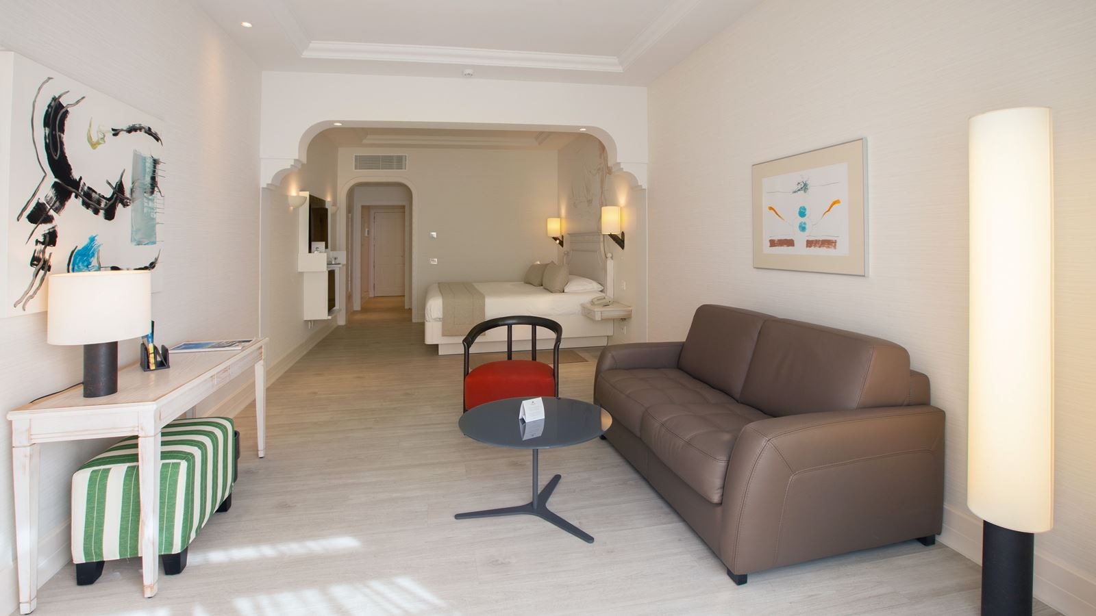 rooms-dstv-double-standard-single-use-type-b-balcony